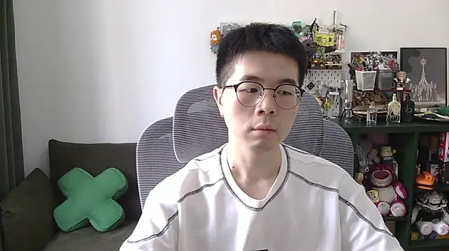 Adzard65 Show Webcam