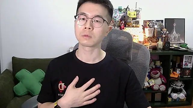 Adzard65 在線直播表演