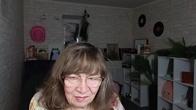 Betty_Brick Cameră chat live