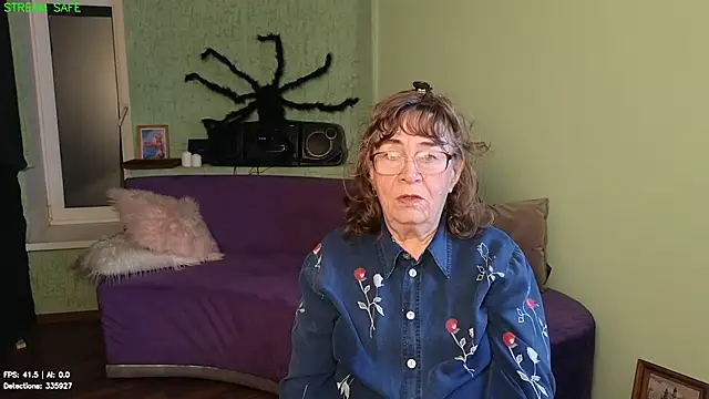 Betty_Brick's Live XXX Chat