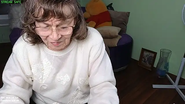 Betty_Brick Adlı Modelin Web Kamerası Şovu