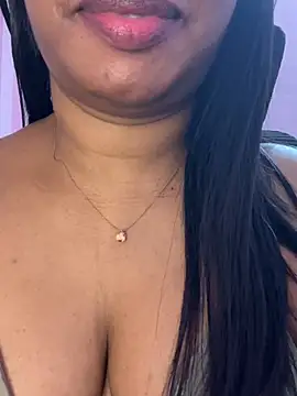 Tamil_Maaya – webcam-show