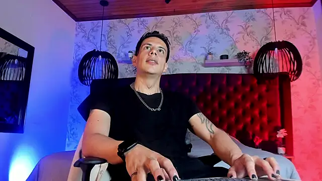 Dustin_Sonneのウェブカメラショー