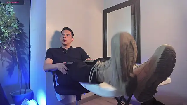 Dustin_Sonne Pertunjukan Webcam