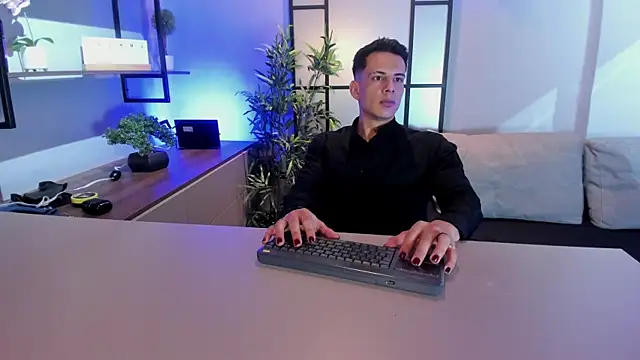 Dustin_Sonne Pertunjukan Webcam