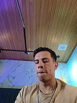 Show modela Dustin_Sonne na web-kameri