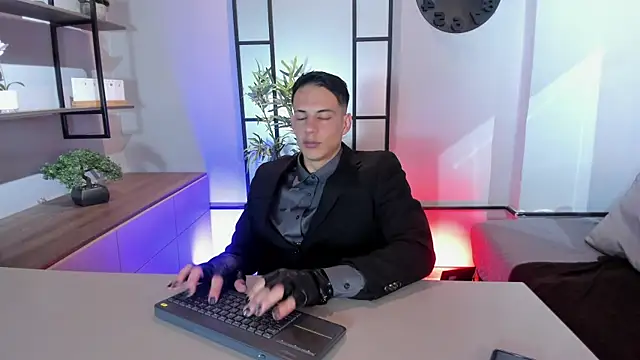 Show modela Dustin_Sonne na web-kameri