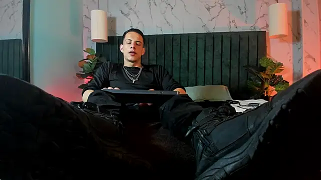 Dustin_Sonne Webcam-Show