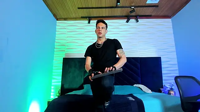 Dustin_Sonne Adlı Modelin Web Kamerası Şovu