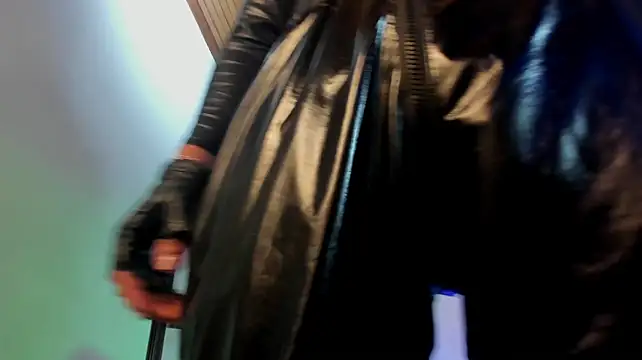 Dustin_Sonne Pertunjukan Webcam