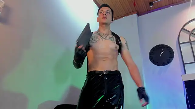 Dustin_Sonne Adlı Modelin Web Kamerası Şovu