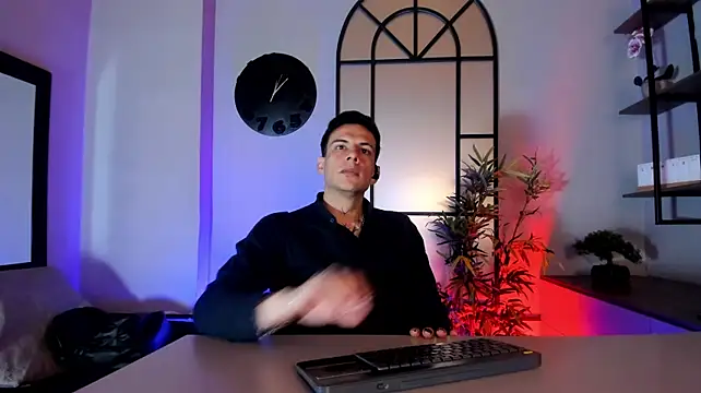 Pertunjukan Kamera Web Dustin_Sonne