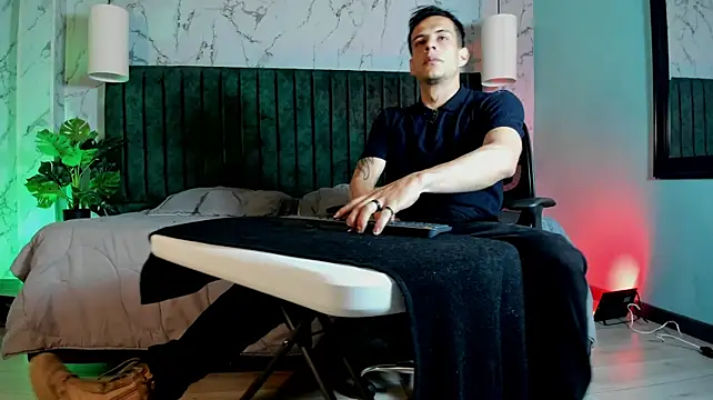 Dustin_Sonne Adlı Modelin Web Kamerası Şovu