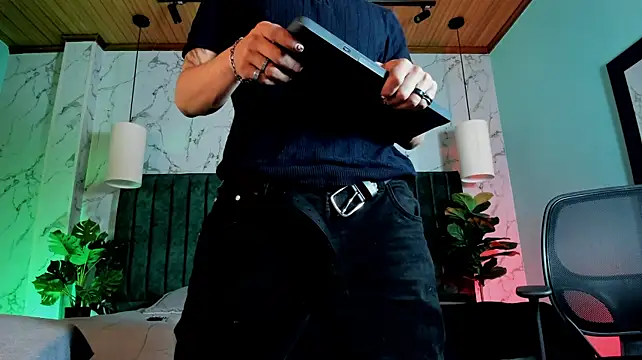 Dustin_Sonneのウェブカメラショー