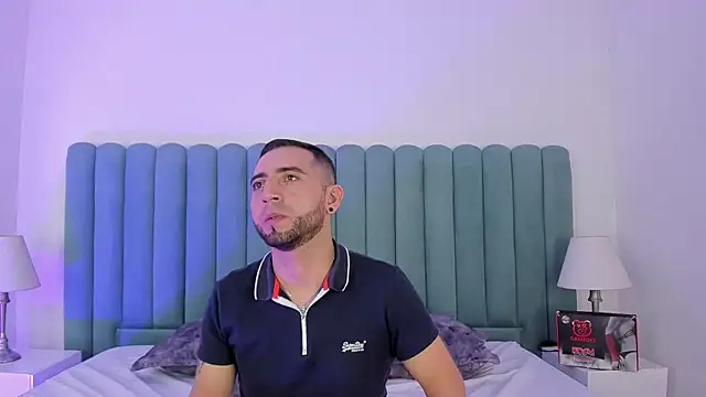 Lushian_Luna webkamerás műsora