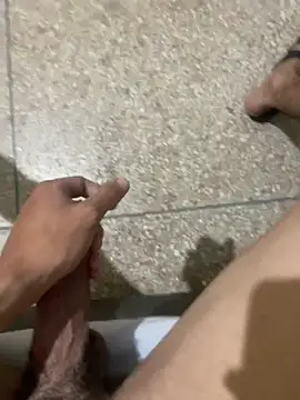 הופעת וובקאם של hotgu24