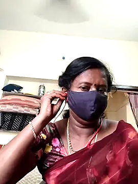 tamil_Nathin Webbikameraesitys