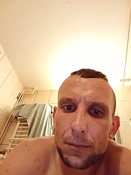 Maras456@xh Show in webcam
