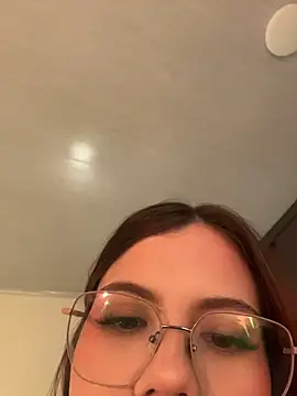 issa_baby2 live XXX chat