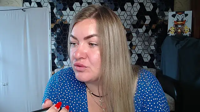 NikaSkylink Chat XXX in diretta