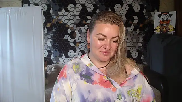 XXX chat uživo modela NikaSkylink