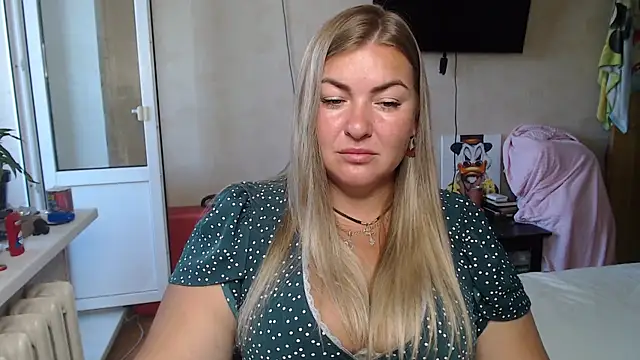 NikaSkylink's Live XXX Chat