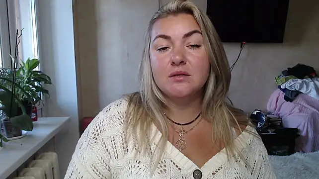 NikaSkylink Adlı Modelin Canlı XXX Sohbeti