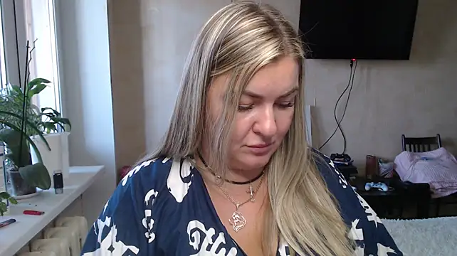 NikaSkylink Live XXX-chat