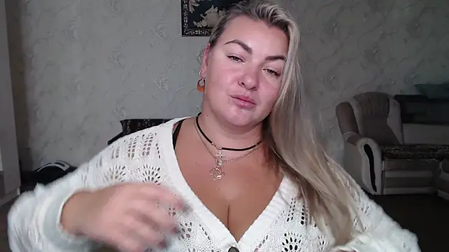 NikaSkylink Chat XXX in diretta