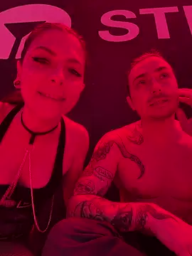 Chatroom XXX en direct de sweetieandcam