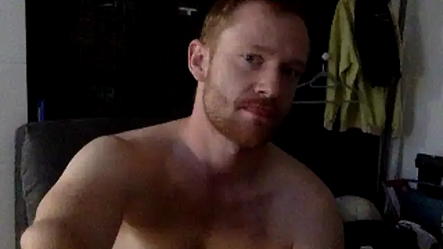 Show modela T_R_1992 na web-kameri