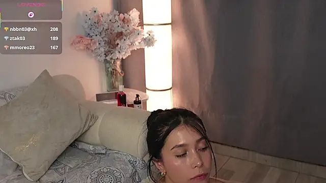 Sky_Dark7's Live XXX Chat