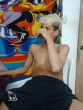 Alayn_sexy_ayes Show Webcam