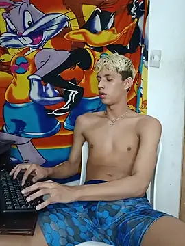 Alayn_sexy_ayesのウェブカメラショー