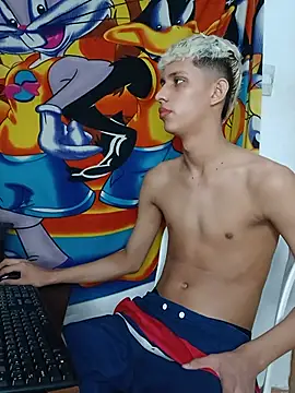 Alayn_sexy_ayes Show in webcam