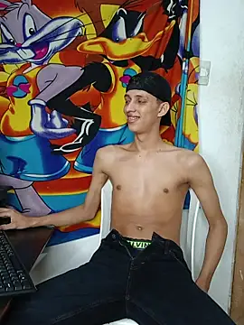 Pokazy przed kamerką – Alayn_sexy_ayes
