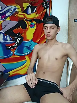 Alayn_sexy_ayes Show Webcam