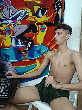 Alayn_sexy_ayes Adlı Modelin Web Kamerası Şovu