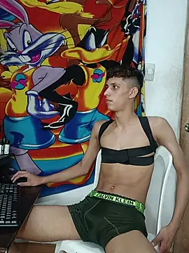 Alayn_sexy_ayesのウェブカメラショー
