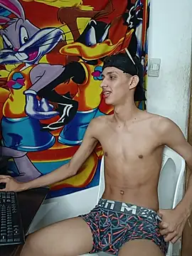 Alayn_sexy_ayes Show Webcam