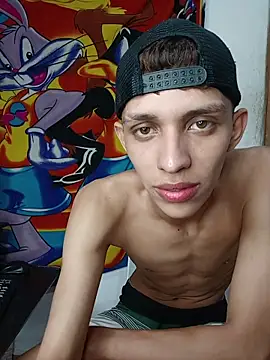Alayn_sexy_ayes Show Webcam