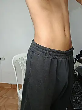 Alayn_sexy_ayes Adlı Modelin Web Kamerası Şovu