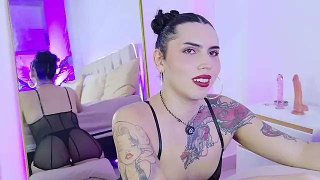 LadyMonroe_ Adlı Modelin Web Kamerası Şovu