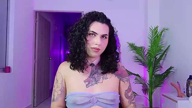 Show de LadyMonroe_ na webcam