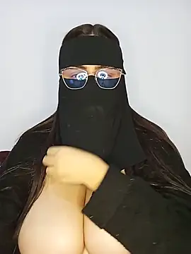 Sexy__Arab Adlı Modelin Canlı XXX Sohbeti