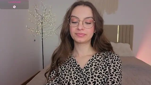 Real_cutie1's Live Chat Room