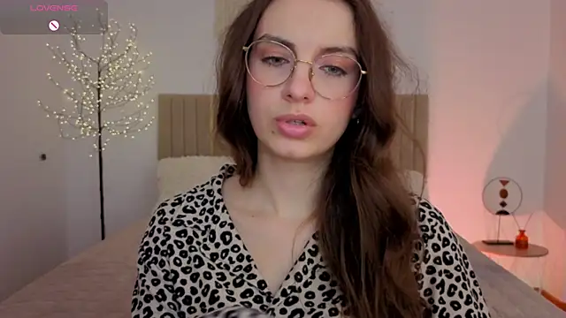 Real_cutie1 ওয়েবক্যাম শো