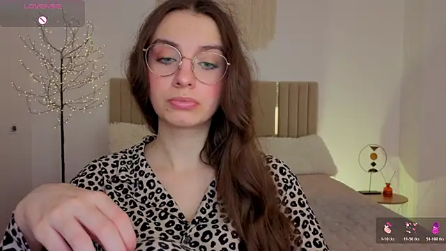 Real_cutie1's Live XXX Chat