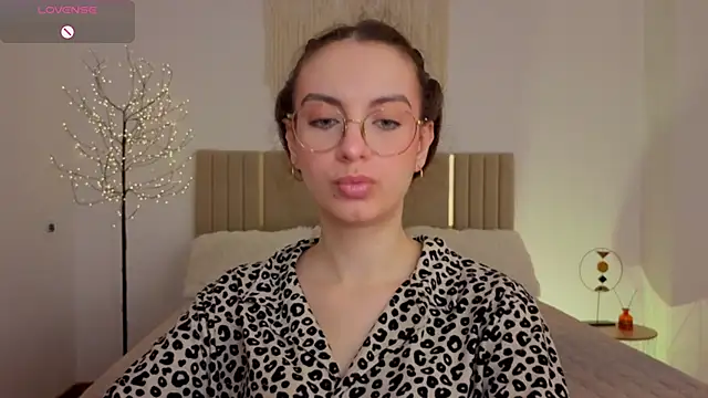 Онлайн чат Real_cutie1