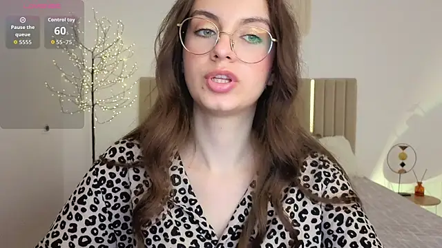 Real_cutie1 Pertunjukan Webcam